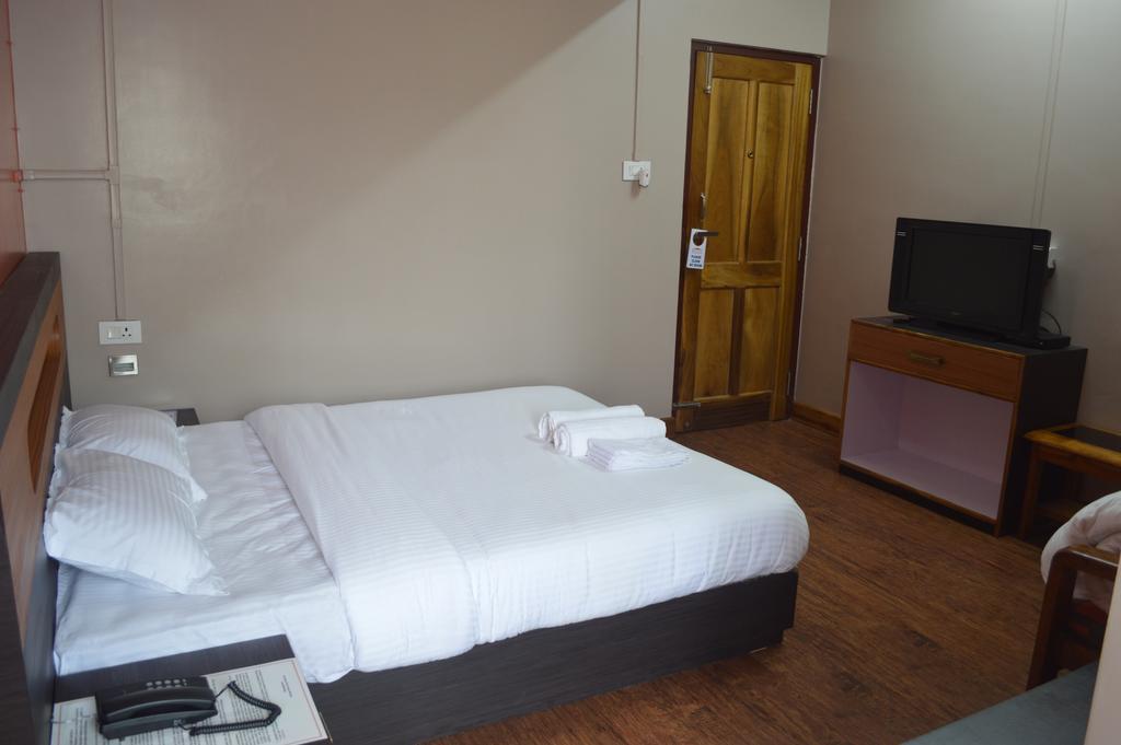 Orange Homestay Shillong Exterior foto