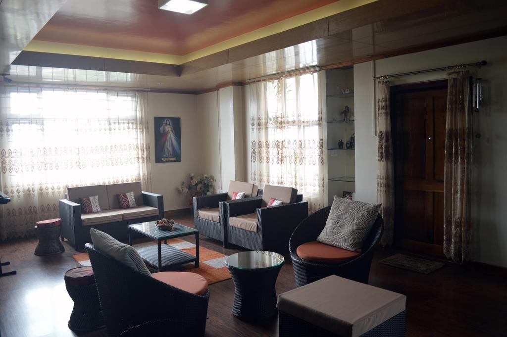 Orange Homestay Shillong Exterior foto