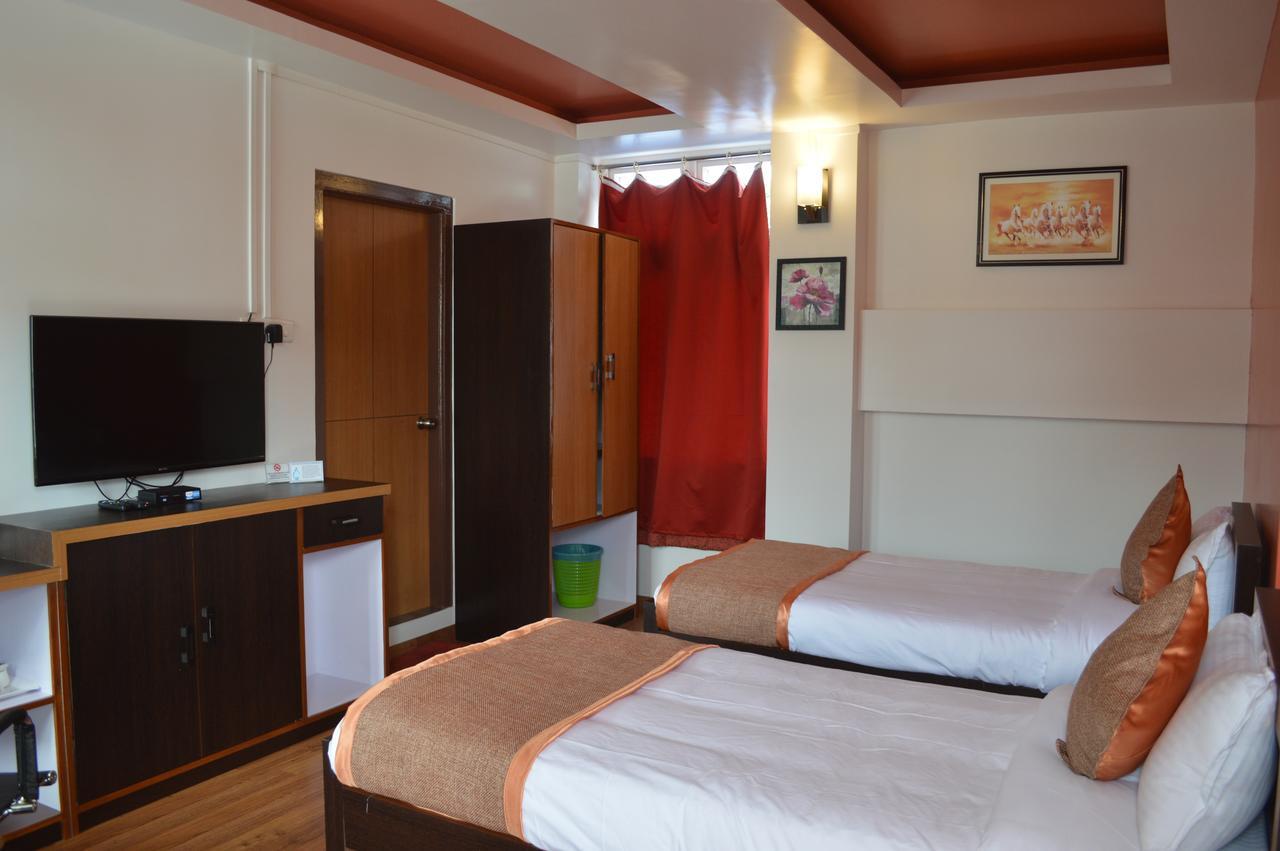 Orange Homestay Shillong Exterior foto